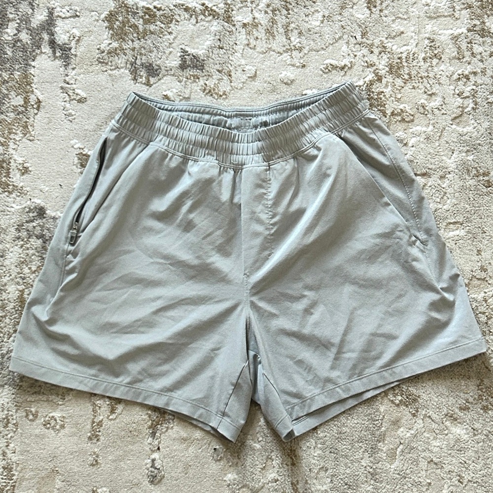 Lululemon Men's Light Grey Pace Breaker 5" Lightweight Linerless Shorts - Small